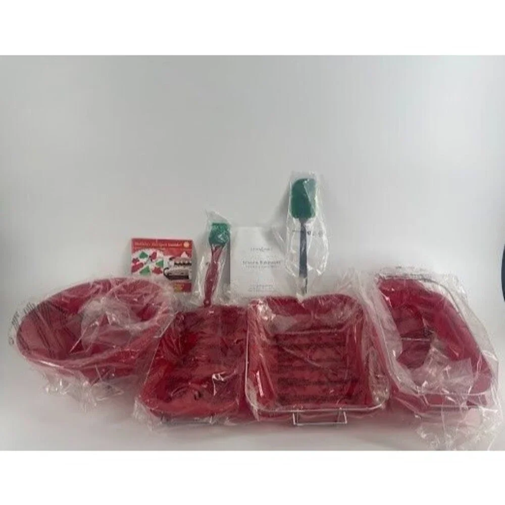 Cooks & Chefs Red Silicone Holiday Baking Molds with Metal‎ Racks 10 PC NEW